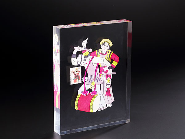 無(wú)縫熱壓展示臺(tái) 無(wú)縫熱壓展示臺(tái)