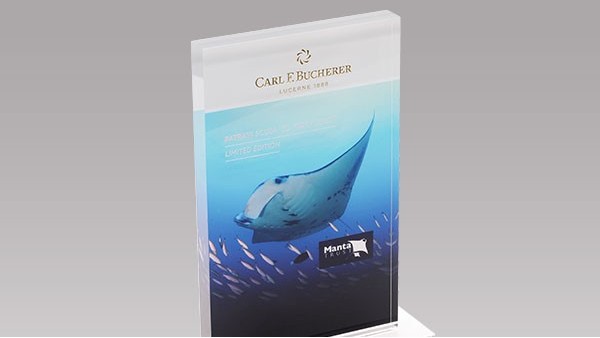 定制亞克力展示架時，什么樣質(zhì)量才算標(biāo)準(zhǔn)？